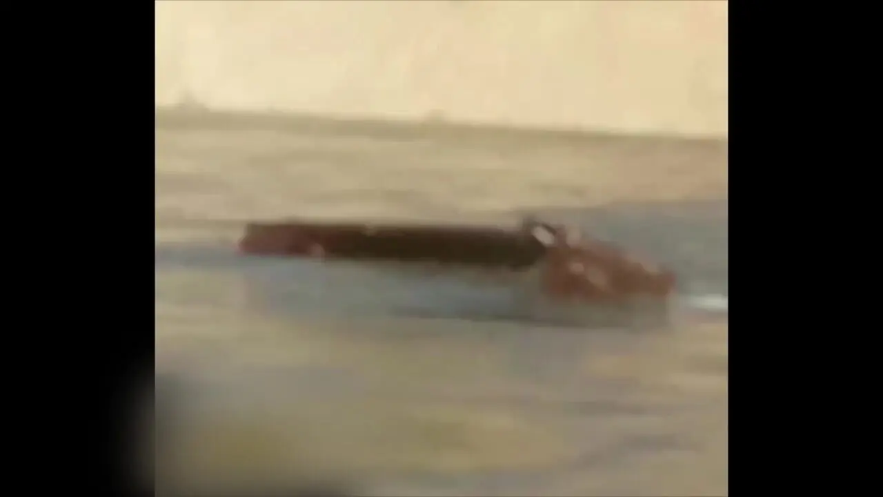 فیلم غرق شدن کامیون ۱۰ تنی  در رودخانه سیمره / شوکه می شوید