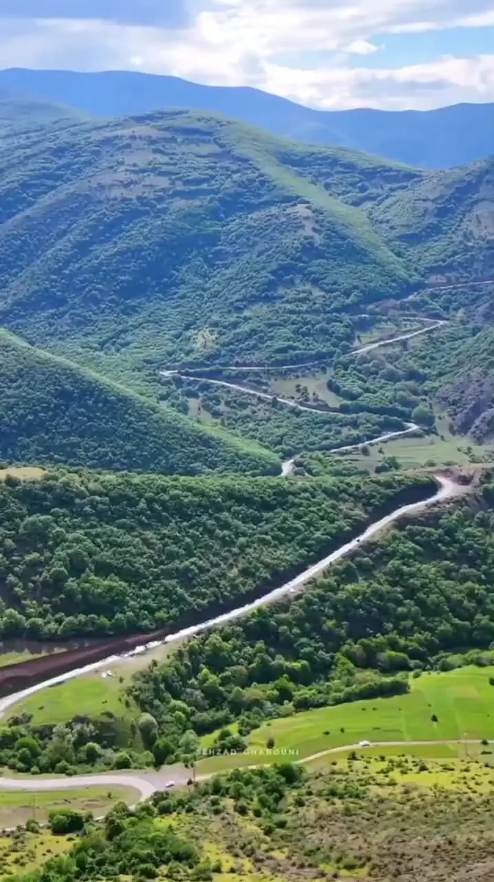 جنگل های قره داغ آذربایجان معروف به قلعه تاریخی بابک از جاذبه های گردشگری آذربایجان شرقی