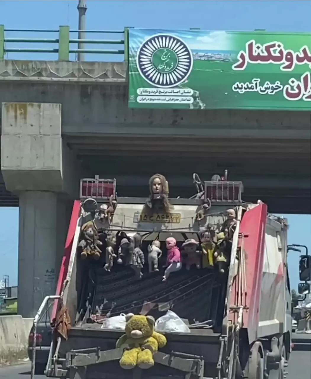 فیلمی ترسناک از ماشین حامل زباله