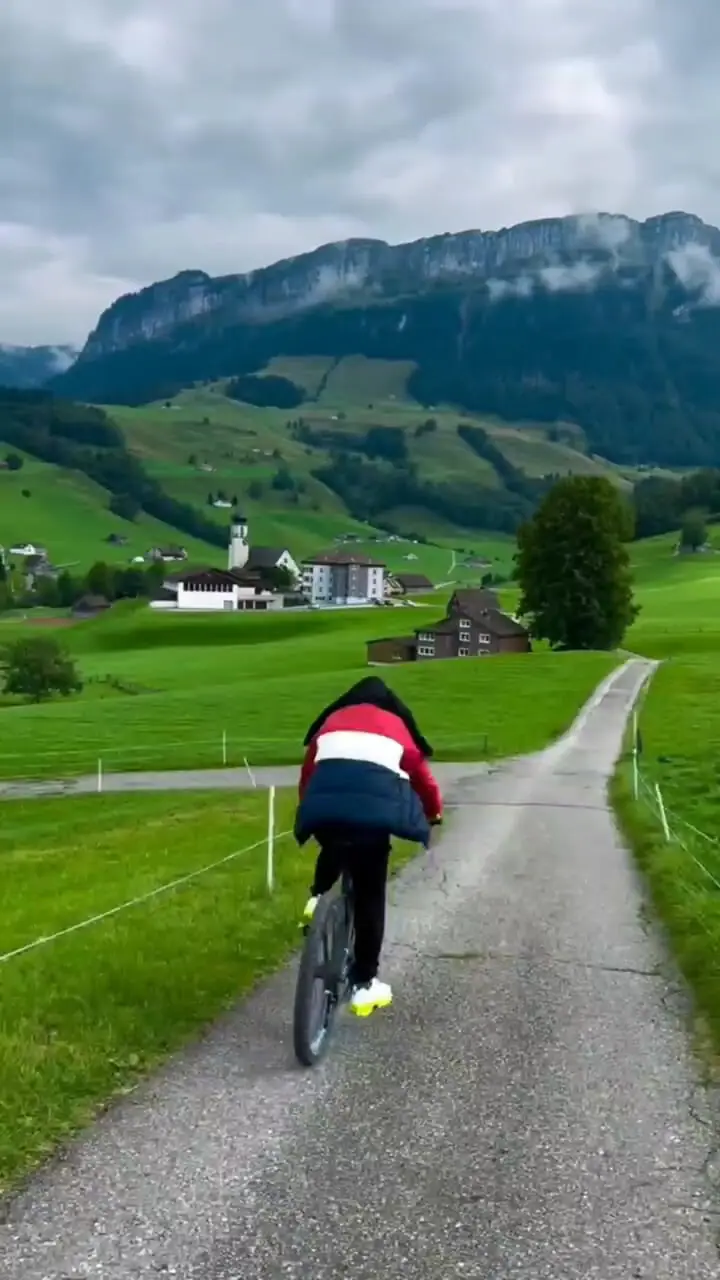 دوچرخه سواری در آپنزل سوئیس