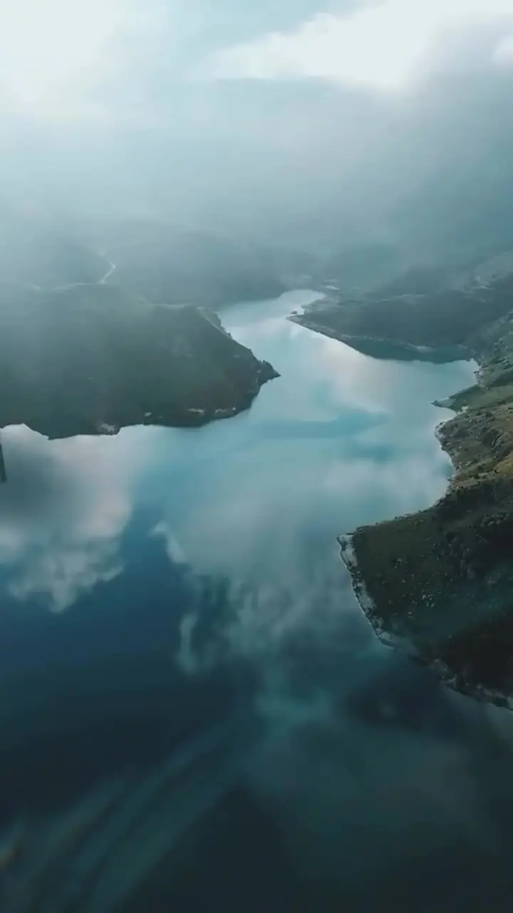 دریاچه گیژگیت در کاباردینو-بالکاریا