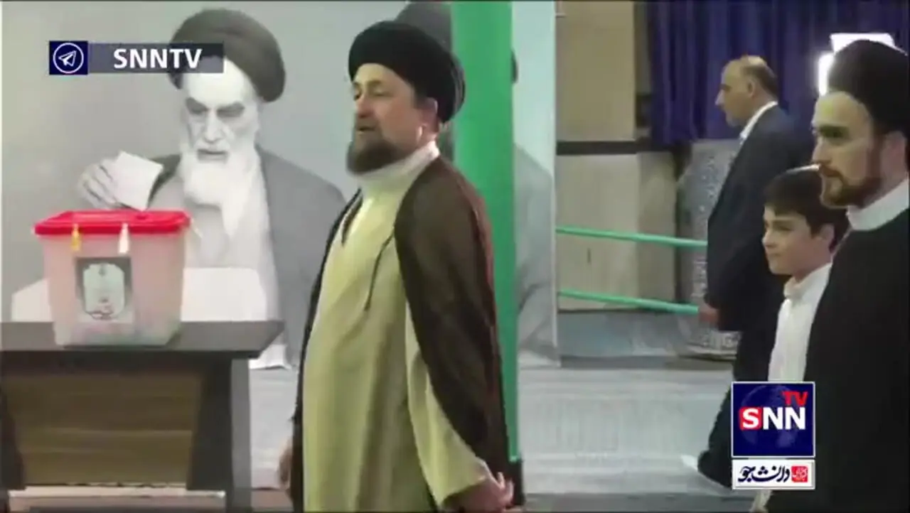 سیدحسن خمینی برای شرکت در چهاردهمین دوره انتخابات ریاست جمهوری وارد حسینیه جماران شد