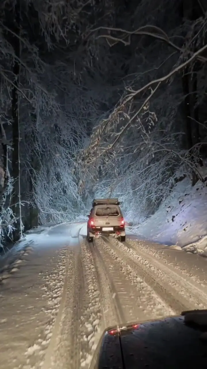 شب زیبای برفی جاده های درازنو گلستان 