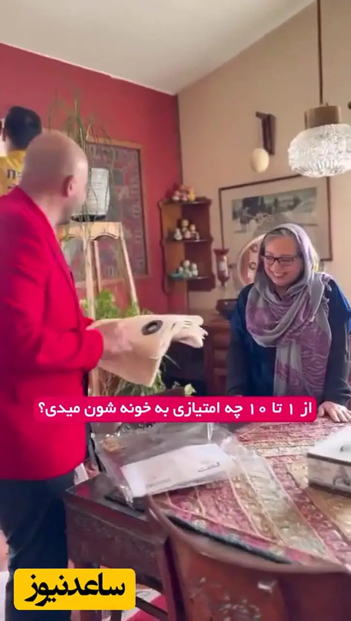 فیلم دکوراسیون عهد بوقی خانه اصیل مریم سعادت به سبک سریال شهرزاد / از عتیقه جات قیمتی، شومینه دیواری، آینه نقره اندود تا رومیزی بلوچ دوزی و دیوارهای چوبی