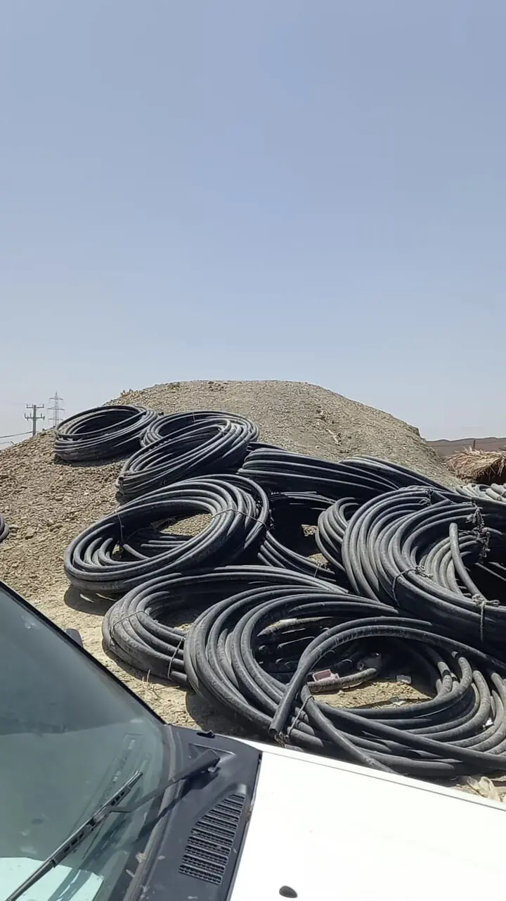 لوله کشی آب روستای شیرآباد در سیستان و بلوچستان، لنگ 30 میلیون تومان مانده است / حتی برای غسل جنازه هم آب نداشتند! + فیلم