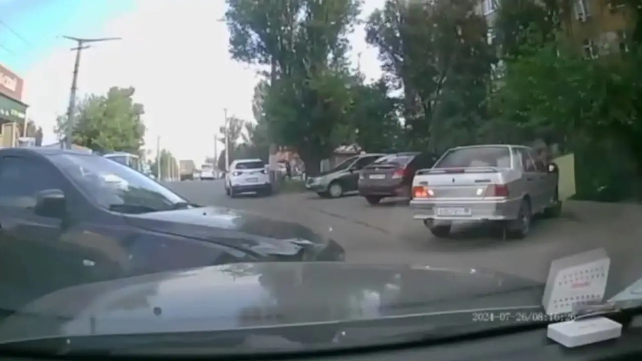 فیلم لحظه تصادف راننده با معلولیت جسمی