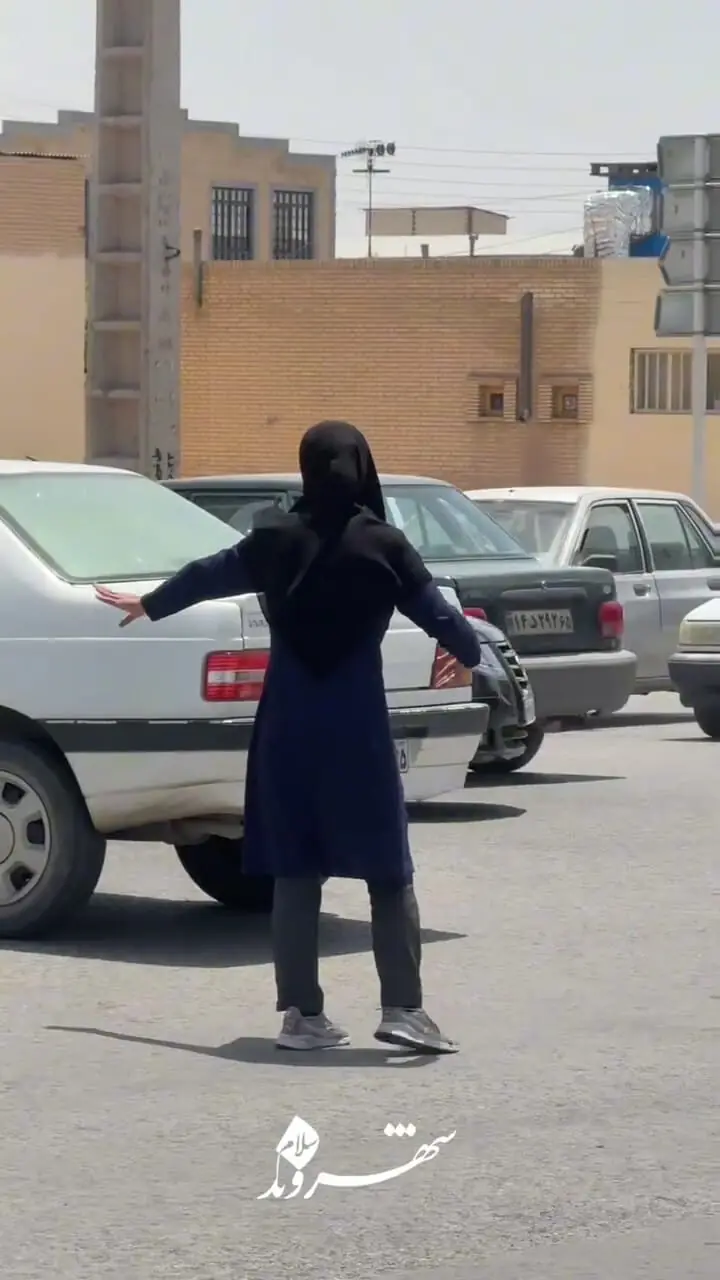 خانم سیرجانی، ناجی ترافیک در بحران قطع برق!