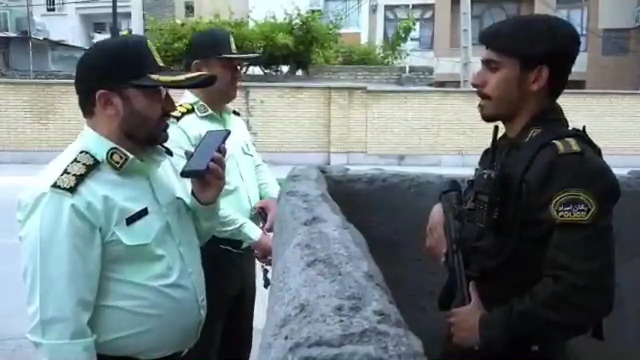 اقدام ارزشمند معاون پلیس خراسان رضوی / اشک شوق مادر و فرزند سربازش