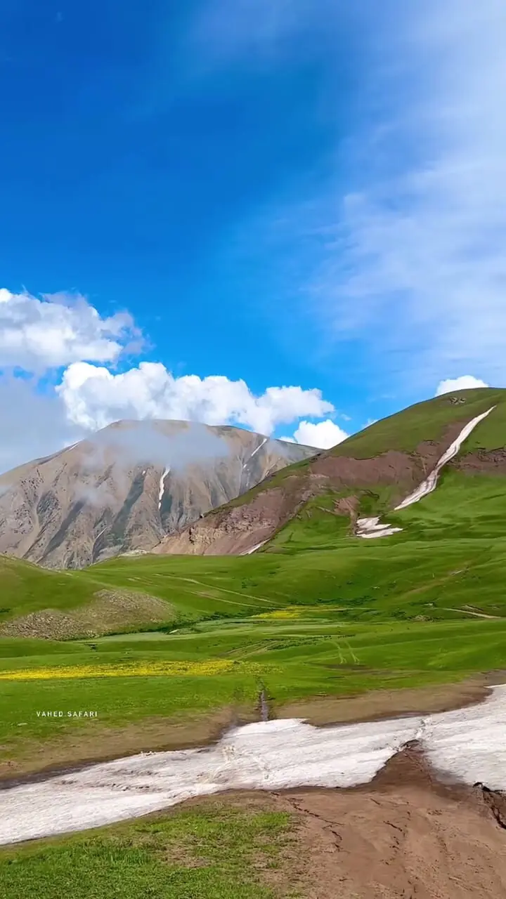 دامنه قله‌ی تیلار