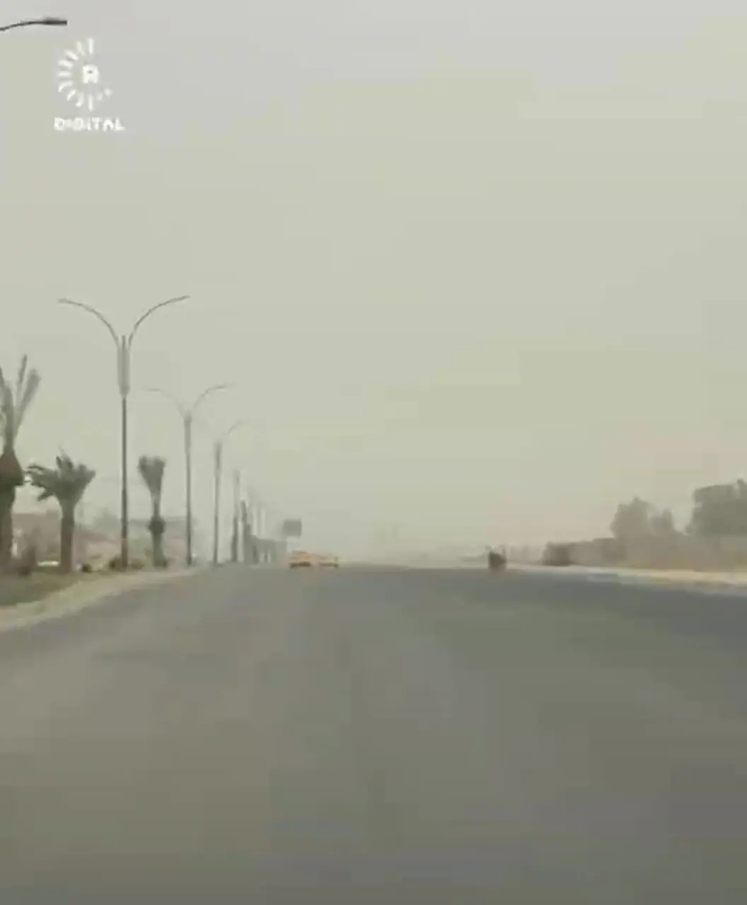 حرکت گرد و خاک شدید از شهر کرکوک عراق به سمت ایران