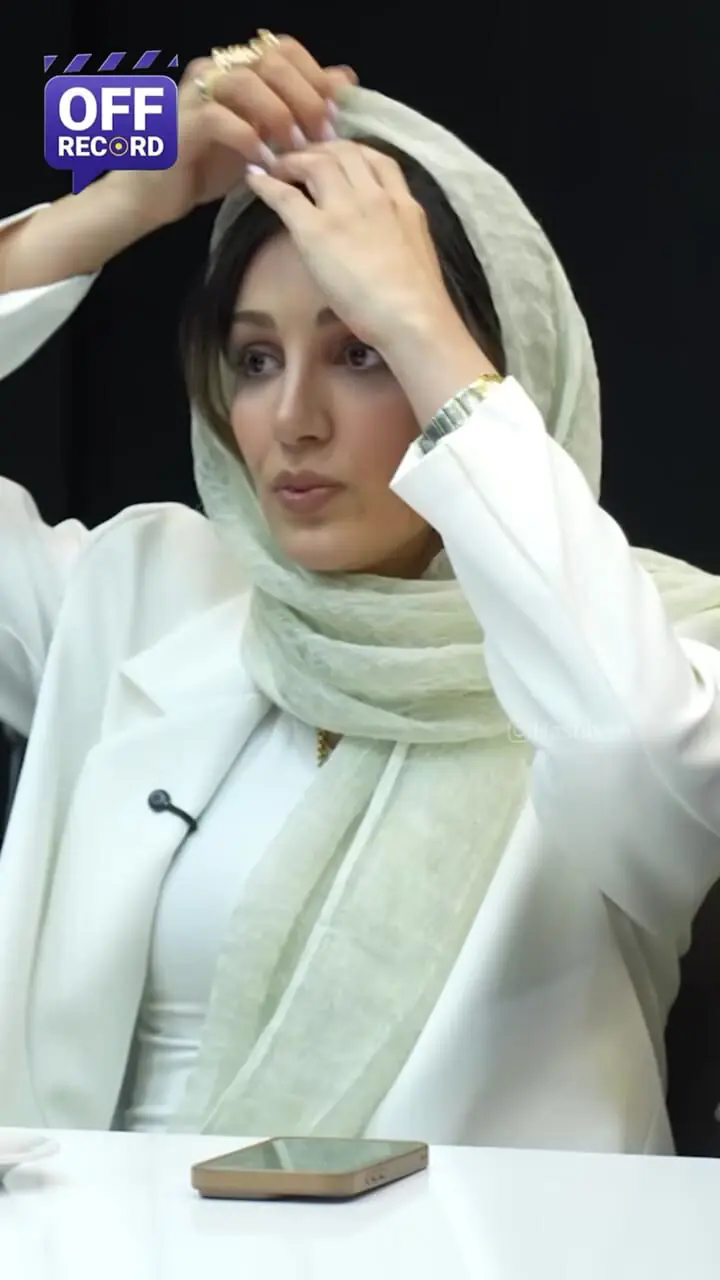 زارا نادری‌فر بازیگر نقش هوژان در سریال «ناریا»: صورتم عملی نیست/ ۲۶ ساله و کرد هستم+ فیلم