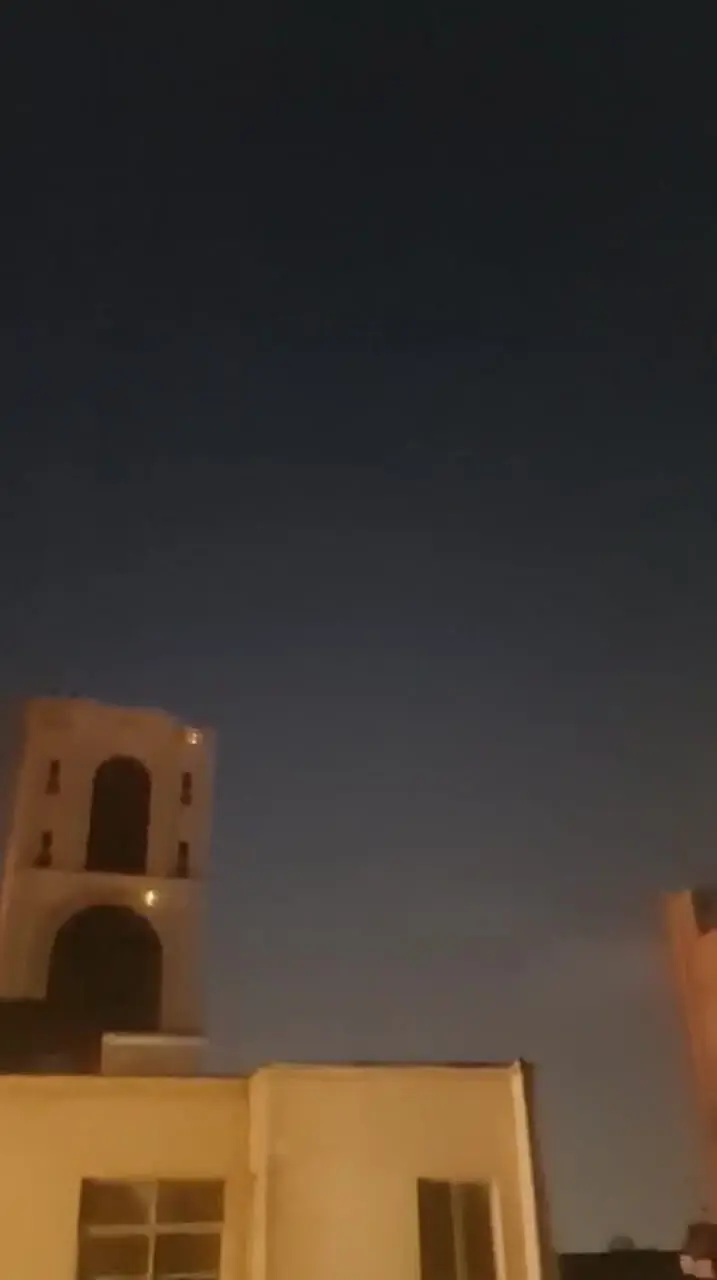 فیلم فعالیت پدافند ایران در آسمان تهران