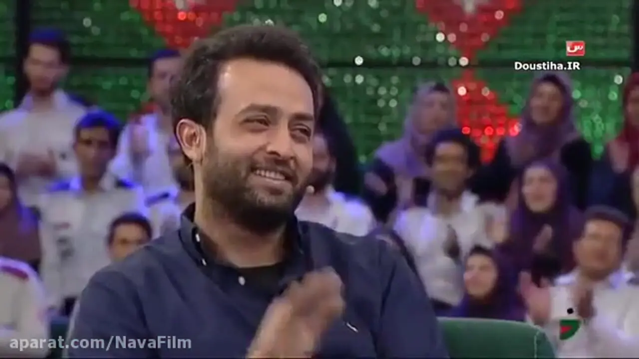 آوازخوانی باشکوه و بندری جناب خوان برای مصطفی زمانی/لوپاش کشیدنیه مصطفی زمانی اونا گل انداخته مثل انگور شانی ...