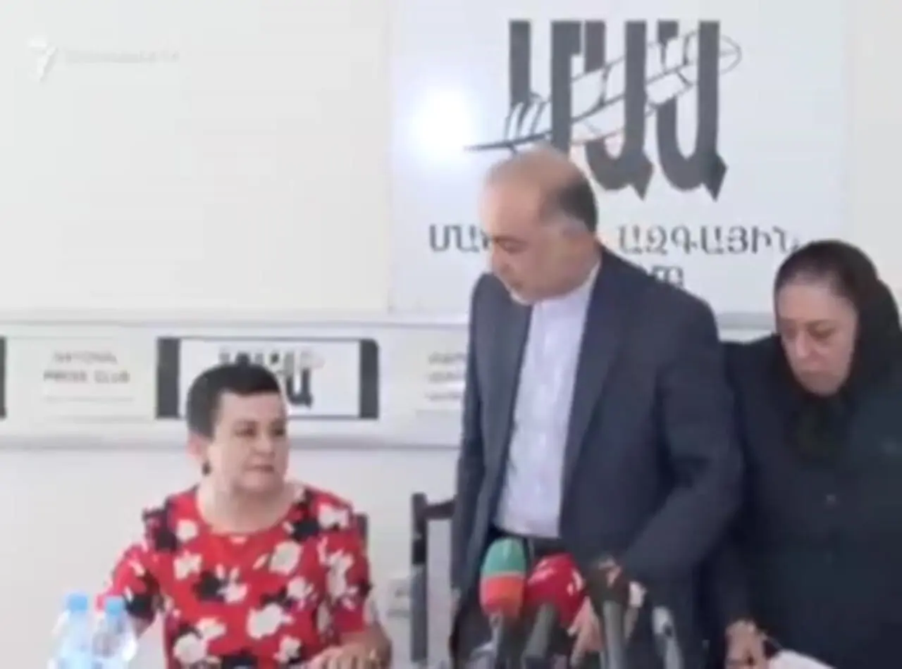 سفیر ایران خبرنگار رسانۀ دولتی آمریکا را بیرون کرد 