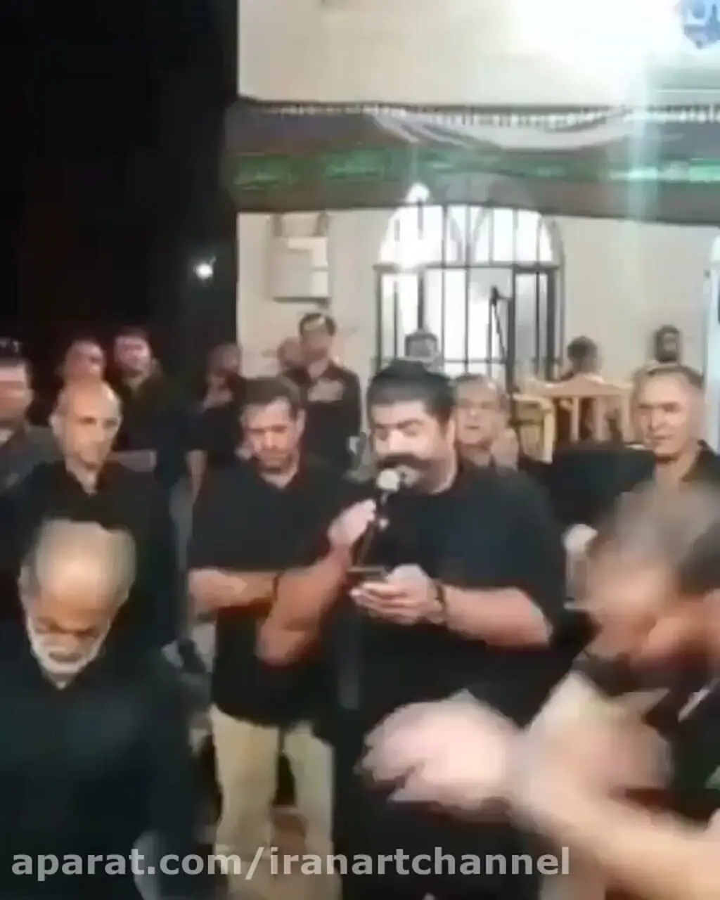 فیلم مداحی باشکوه بهنام بانی / در مدح و ستایش حضرت ابوالفضل (ع) چه زیبا خواند!
