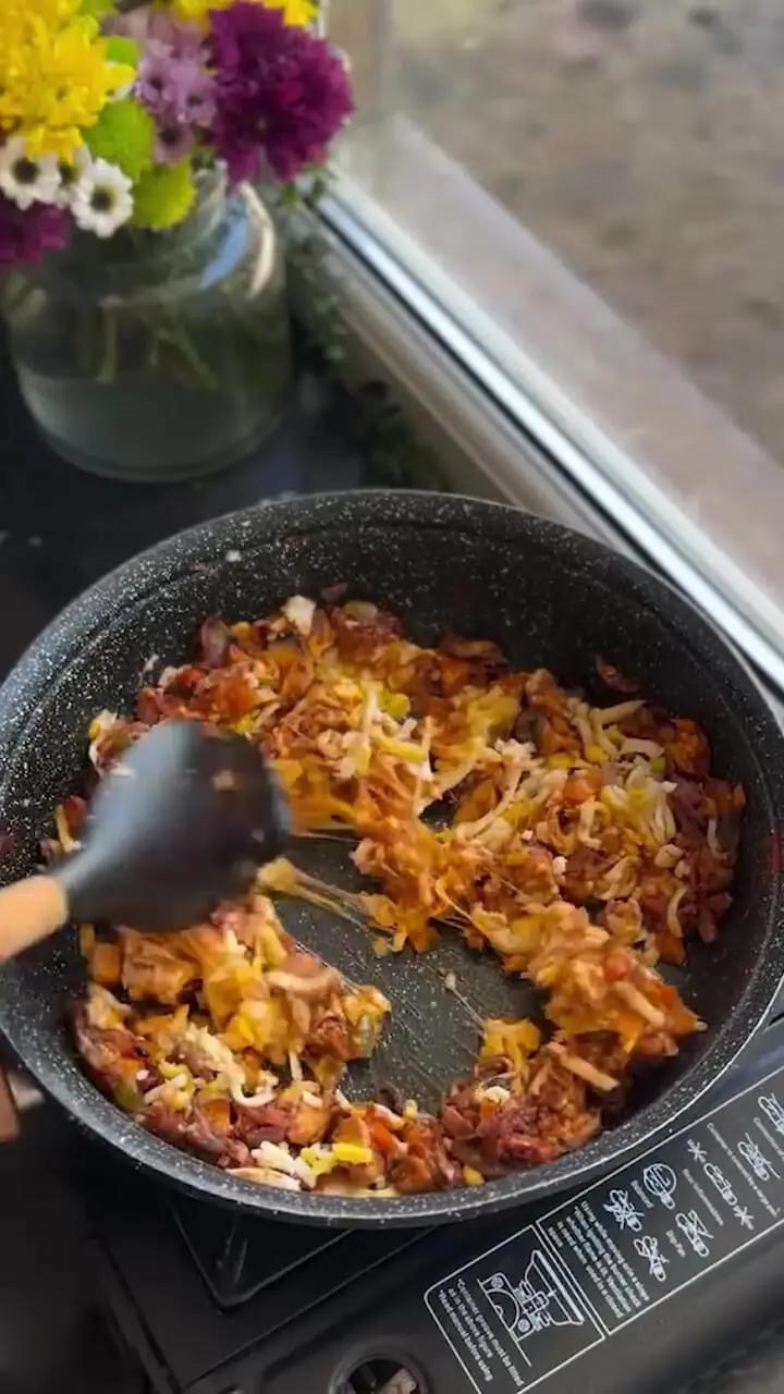 ساندویچ ساده و خوشمزه برای وقت هایی که شام ندارید+ فیلم