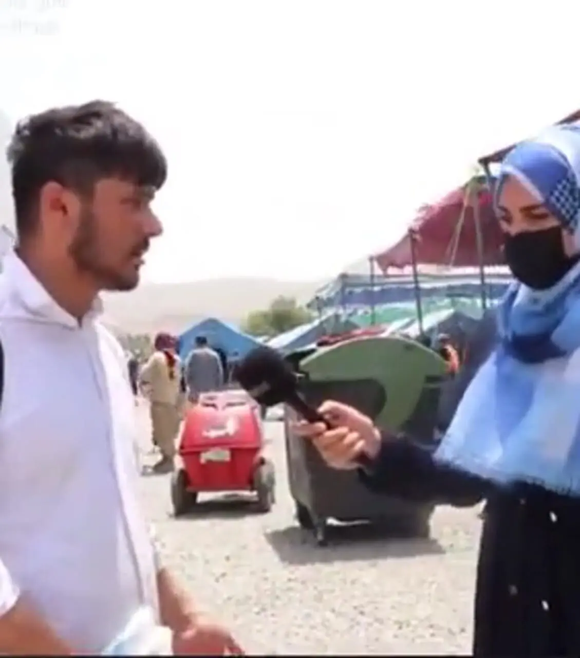 سرقت گوشی یک مهاجر افغان لحظاتی پس از ورود به کشورش + فیلم