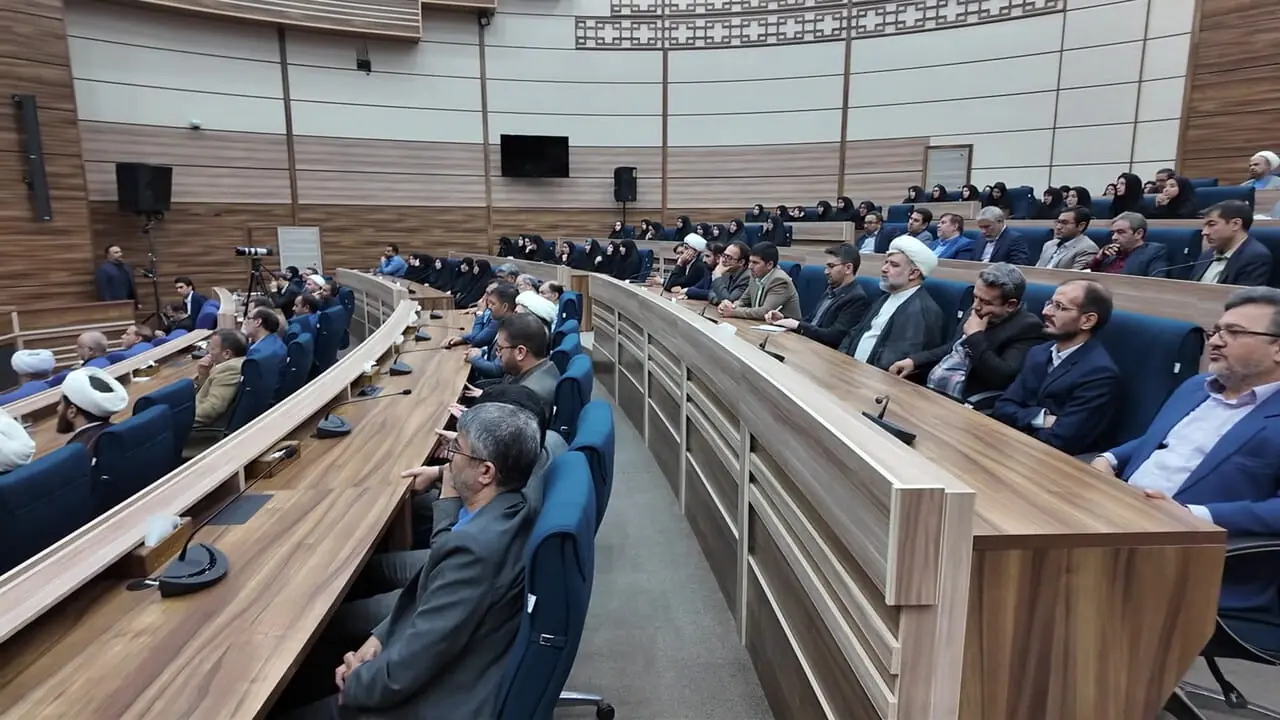 دشمن در جنگ اخیر ضربات دردناکی را از ایران دریافت کرد/ شخصیت‌های بزرگی را از دست دادیم 