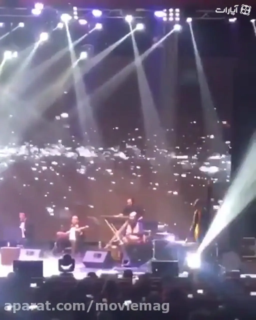 فیلم / یادی کنیم از رقص فرزانه کابلی مادر علی کوچولو در کنسرت سالار عقیلی  / خانم بازیگر از حال بد شوهرش هادی مرزبان گفت .../ هادی جان در ایران ماند و ....