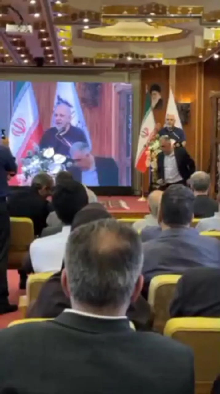 ظریف: با استاد فرشچیان خیلی به دنیا فخر فروختم