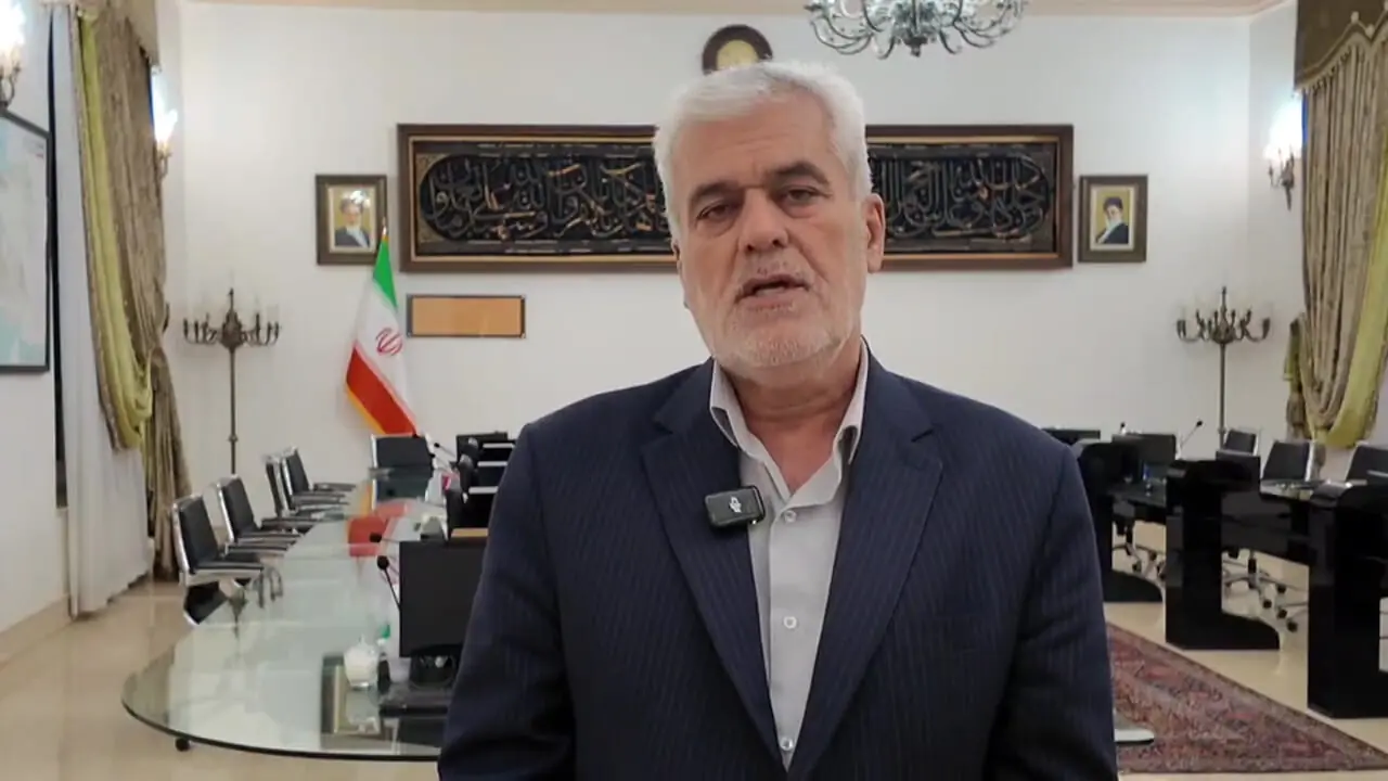 فیلم عذرخواهی شهردار قزوین از مردم بخاطر حمله زشت کارکنانش به دست فروشان