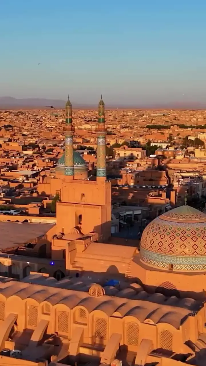 غروب خورشید در آغوش مسجد جامع یزد + فیلم