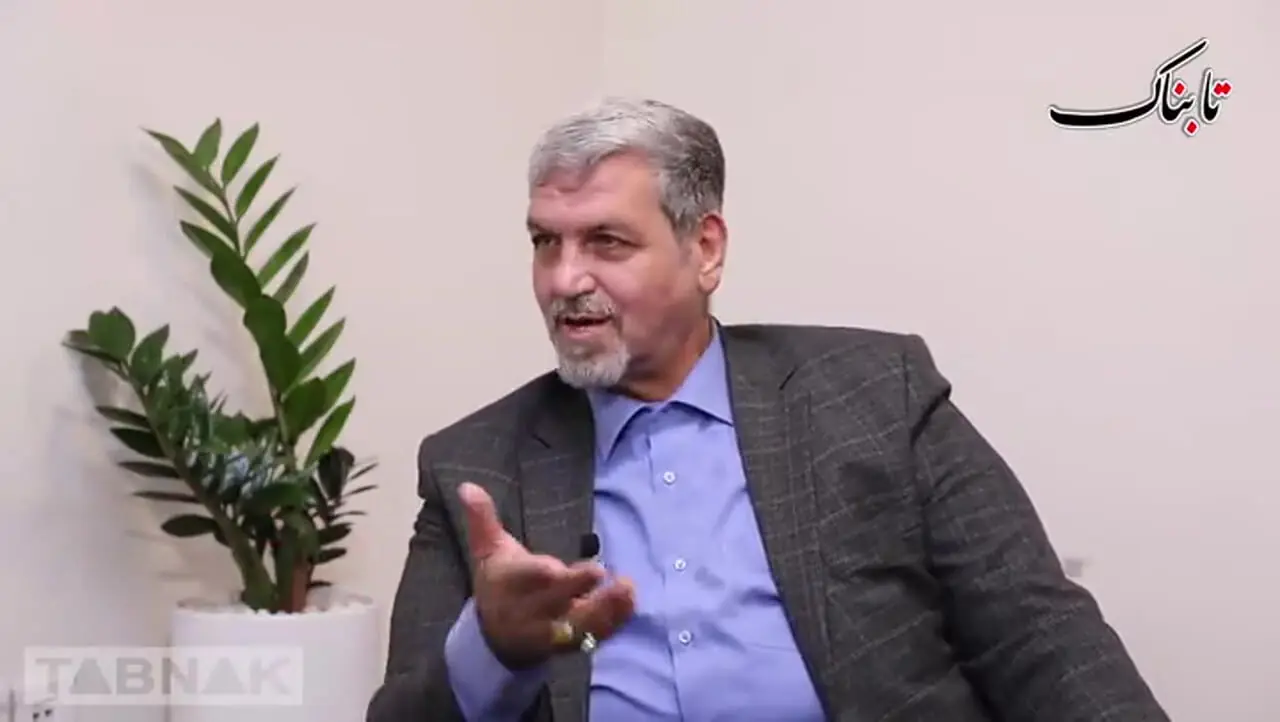 عذرخواهی رسمی کواکبیان از صحبت‌هایش درباره شکدم