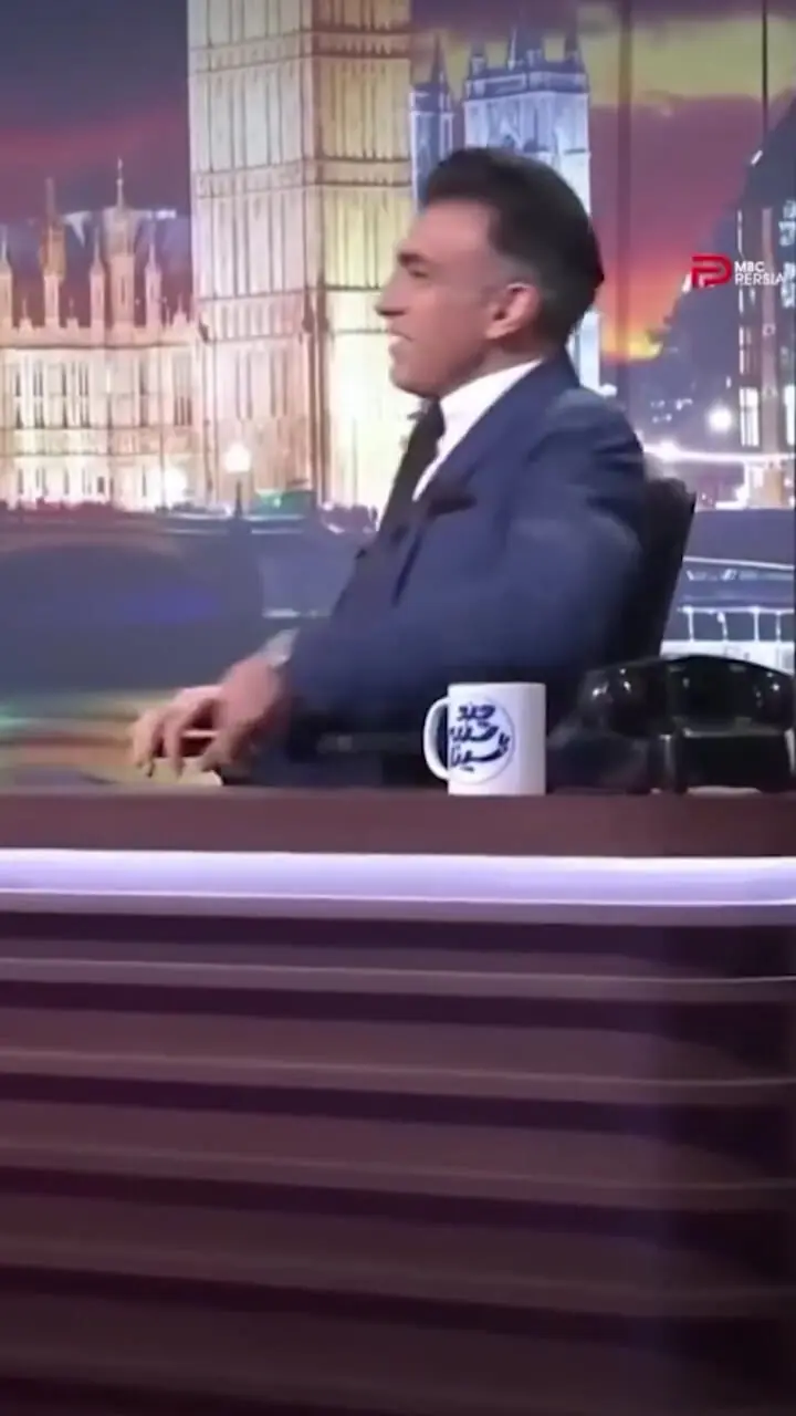 مهناز افشار: اولین بار در 12 سالگی عاشق شدم .../ دوست برادر بزرگم بود.../ از راه دور.../ فکر میکنم که...!