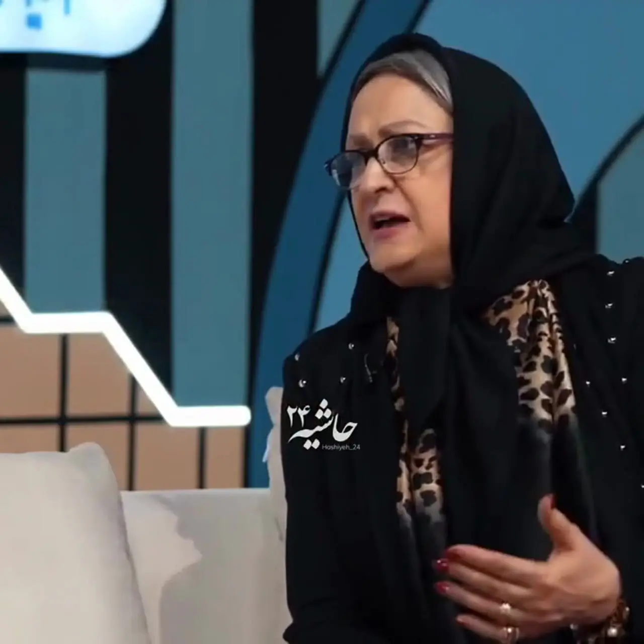فیلم / مریم امیرجلالی: مهران رجبی نقش زن بازی کرد ... اصرار داشت شبیه من شده  ...آخه دماغ کی بزرگتره ... من کجا و ....