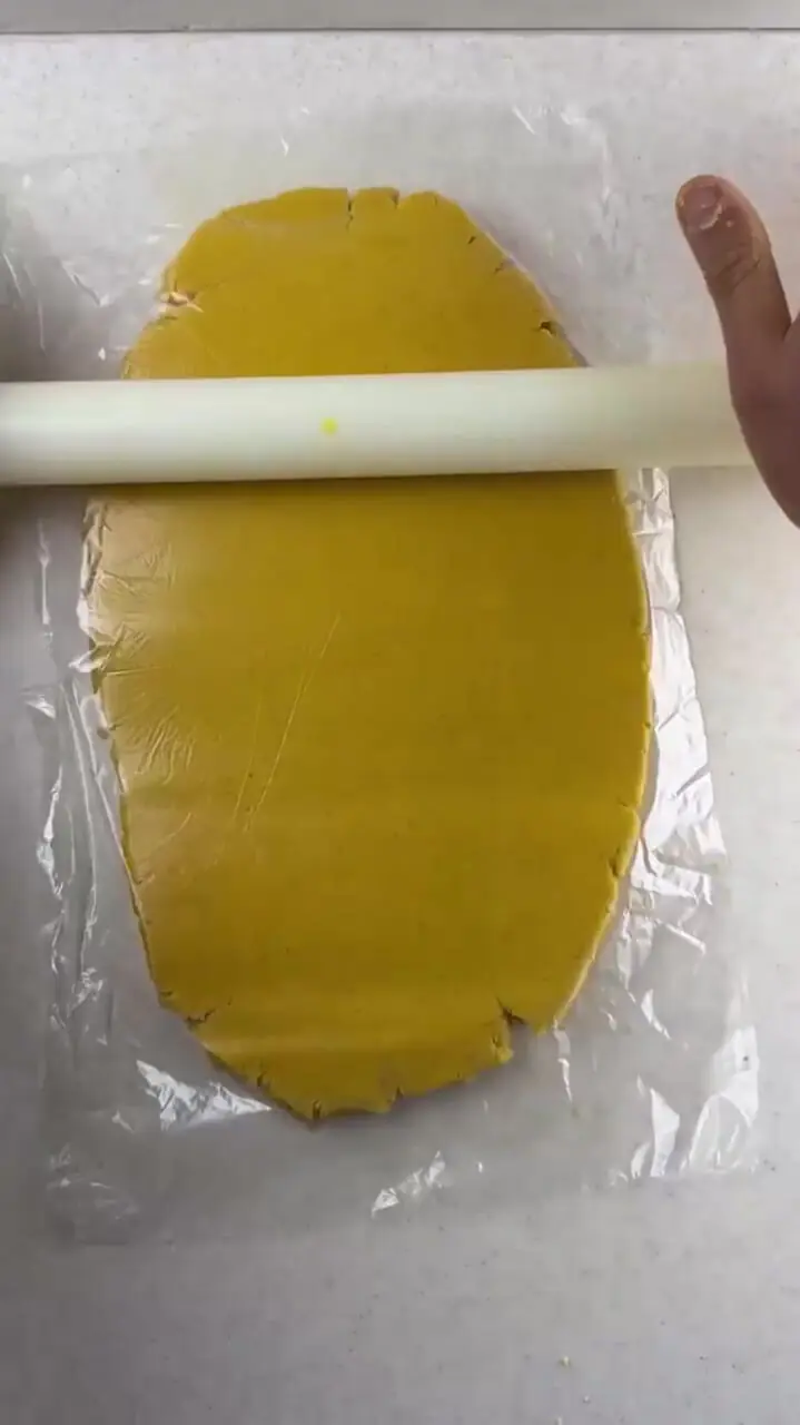 شیرینی نخودچی، طعمی سنتی و نوستالژیک از شیرینی‌های خانگی + فیلم
