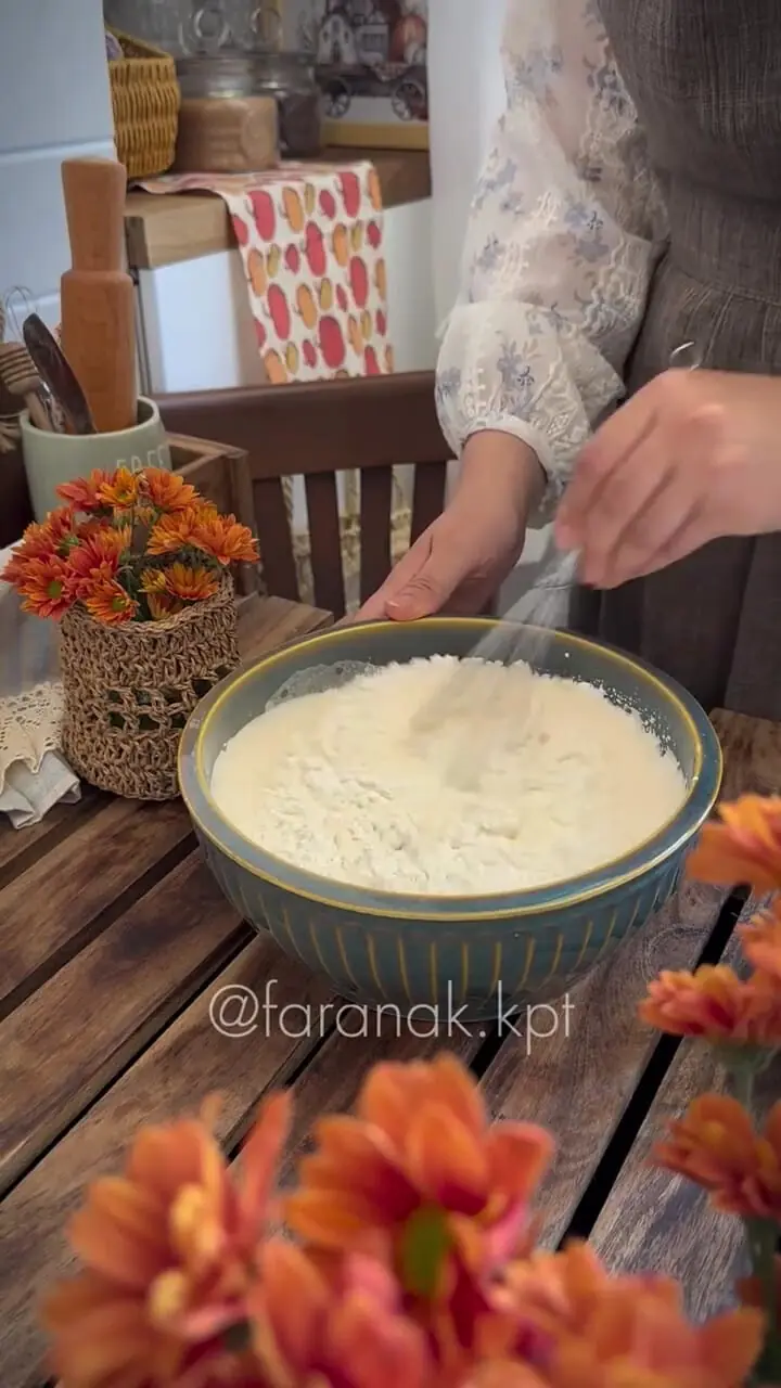 آموزش پخت کیک صبحانه وانیلی برای صبحانه دانش آموزان و کارمندان