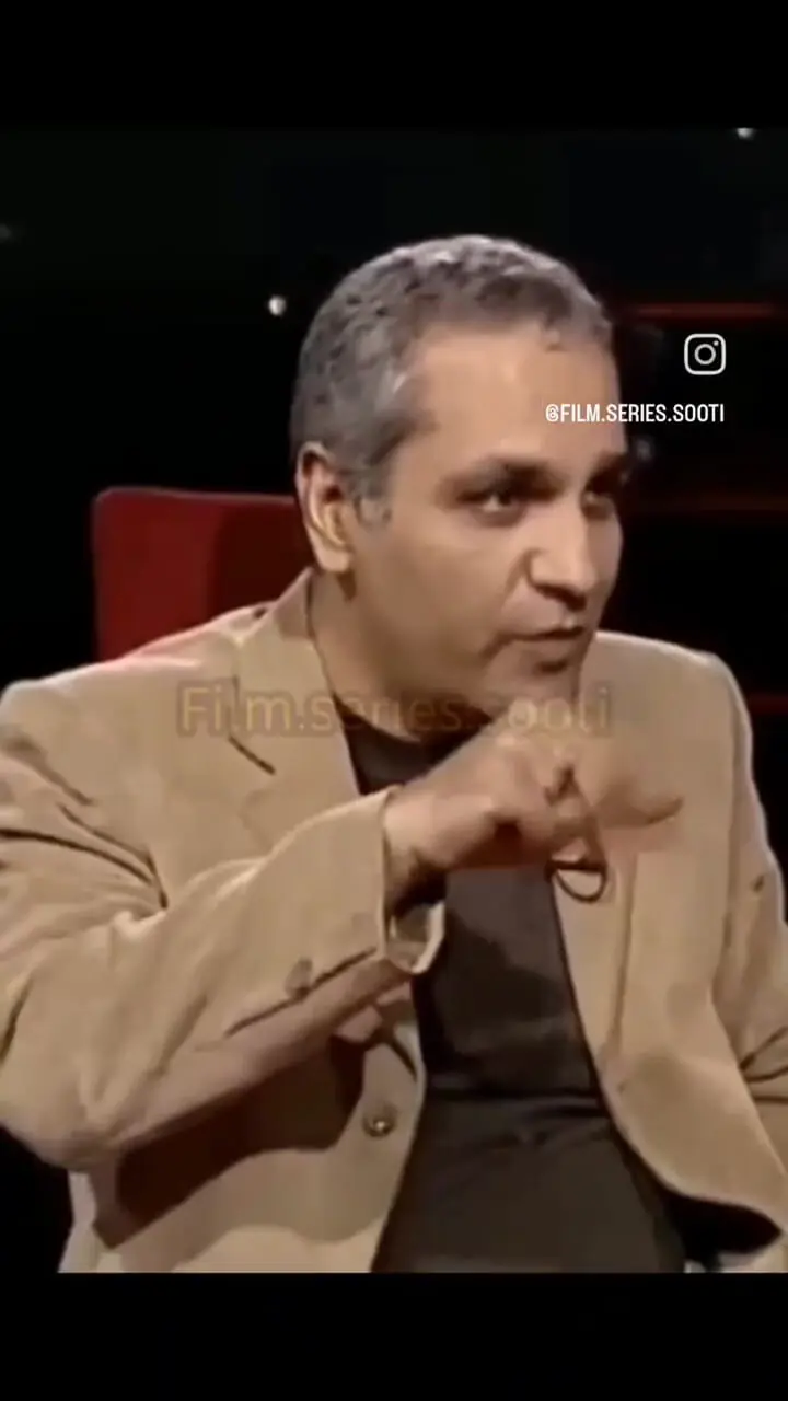 فیلم / یک پیرزن به مهران مدیری در کنسرتش : پسرم دیگه نخون ... این چیه ... برو دنبال همون بازیگریت .../ قشنگ یجوری گفت صدات اصلا ... / مدیری فقط ....