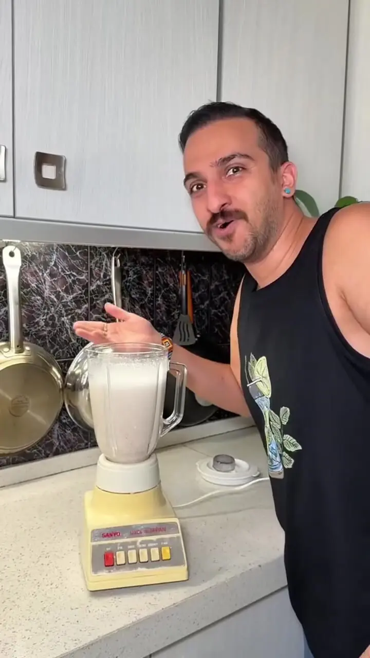 طرز تهیه نوشیدنی متفاوت با برنج و شیرعسلی