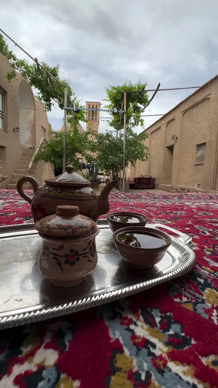 تفسیر فال حافظ امروز 10 آبان