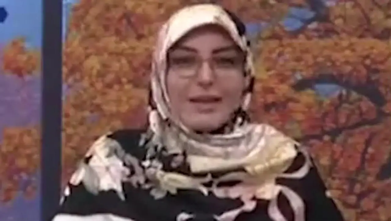 فیلم / رونمایی المیرا شریفی‌مقدم از تور شب هالووین در جنگل:  روم نمیشه بعضیاشو بخونم، ماساژ در دل.../ چادر وی آی پی با تختخواب .../ مقصد نامعلوم ... قیمت 30 میلیون یک شب ...