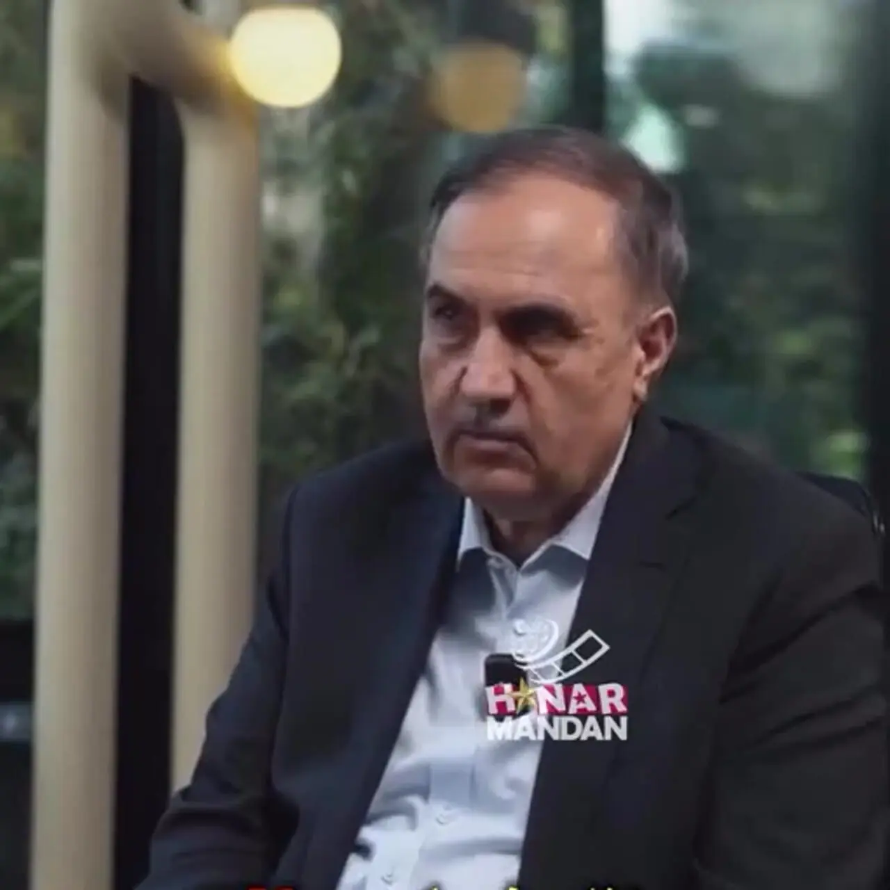 قاضی کارکشته دادسرا تمام قد سمت پژمان جمشیدی ایستاد! حمیدرضا گودرزی: پژمان جمشیدی فرار نکرده آزاده و هرجا که دلش بخواد میتونه بره... ایشان نقش بازپرس را خوب بازی کرده بود!