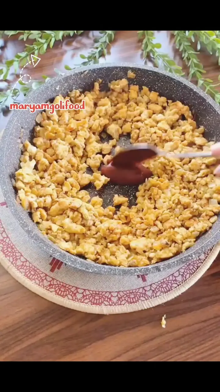 طرز تهیه پیتزای دابل لِیر خونگی با طعم رستورانی و بافتی که دلت نمیخواد تموم شه