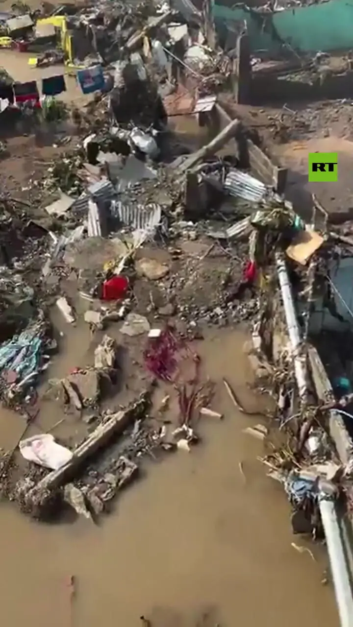 فیلم لحظه وقوع طوفان آخرالزمانی فیلیپین / 66 کشته و 26 گمشده تا الان