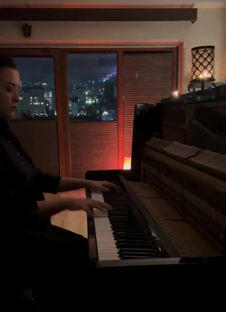 خانم بازیگران ایرانی که به صورت حرفه‌ای نوازندگی میکنند/ از پیانونوازی مهراوه شریفی نیا تا سنتورنوازی پردیس احمدیه و سپیده خداوردی ...