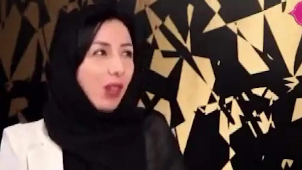 ترلان پروانه محبوبه بامداد خمار: من خودم خوشگلم بدون آرایش .../  همه ازم میپرسن زیاد آرایش کردی؟ ... فر موهات هم .../ من نقاشی خدا هستم ....