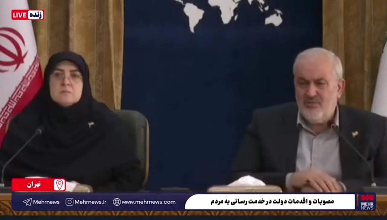  مهاجرانی: دولت تصمیمی برای حذف ارز ترجیحی دارو و کالاهای اساسی ندارد/ وزیر نیرو : فشار آب را تا حد صفر پایین بیاوریم