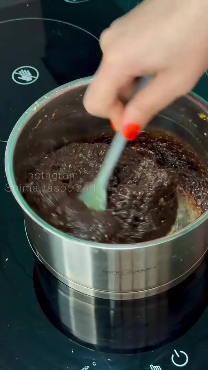 طرز پخت مرغ لونگی غذای سنتی خطه گیلان