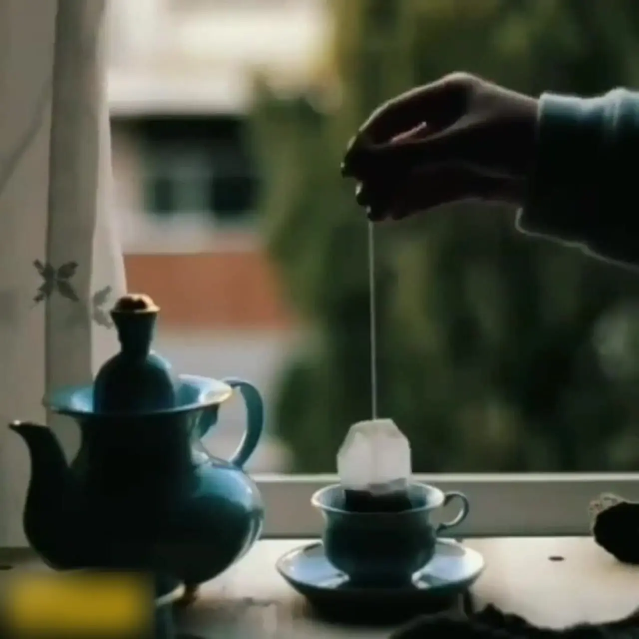 فیلم/ شعر بی‌همتا و دلی با صدای دلنواز باران نیکراه/ سینه ام دکان عطاری است/ سینه ام دکان عطاری است دردت چیست ؟...