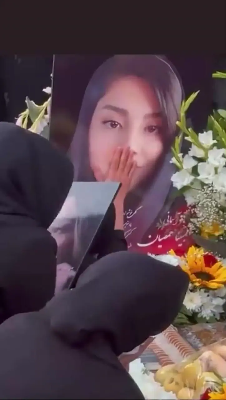 فیلم جگرسوز و احساسی آزاده زارعی با صدای محسن چاوشی از خانه ابدی مبینا حصمیان،دانشجوی معماری ب/ خدا به دل مادرش صبر بده