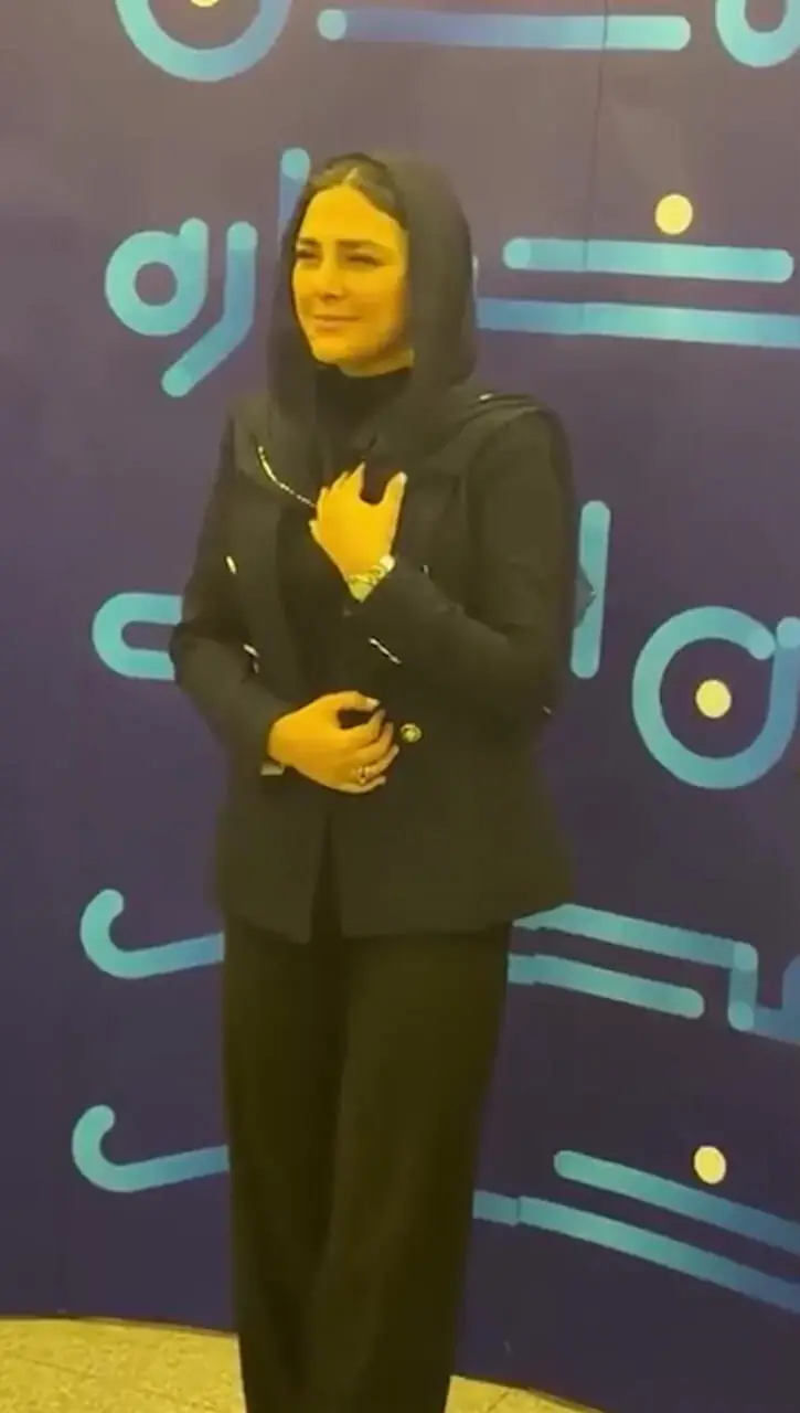 فیلم / تغییر چهره و استایل فوق العاده  ریما رامین فر همای سریال پایتخت در جشنواره فیلم شهر /  نگاهی به تیپ و استایل شیک بازیگران از نفس بازغی و هدی زین العابدین تا صدف اسپهبدی از هلیا امامی  تا ...