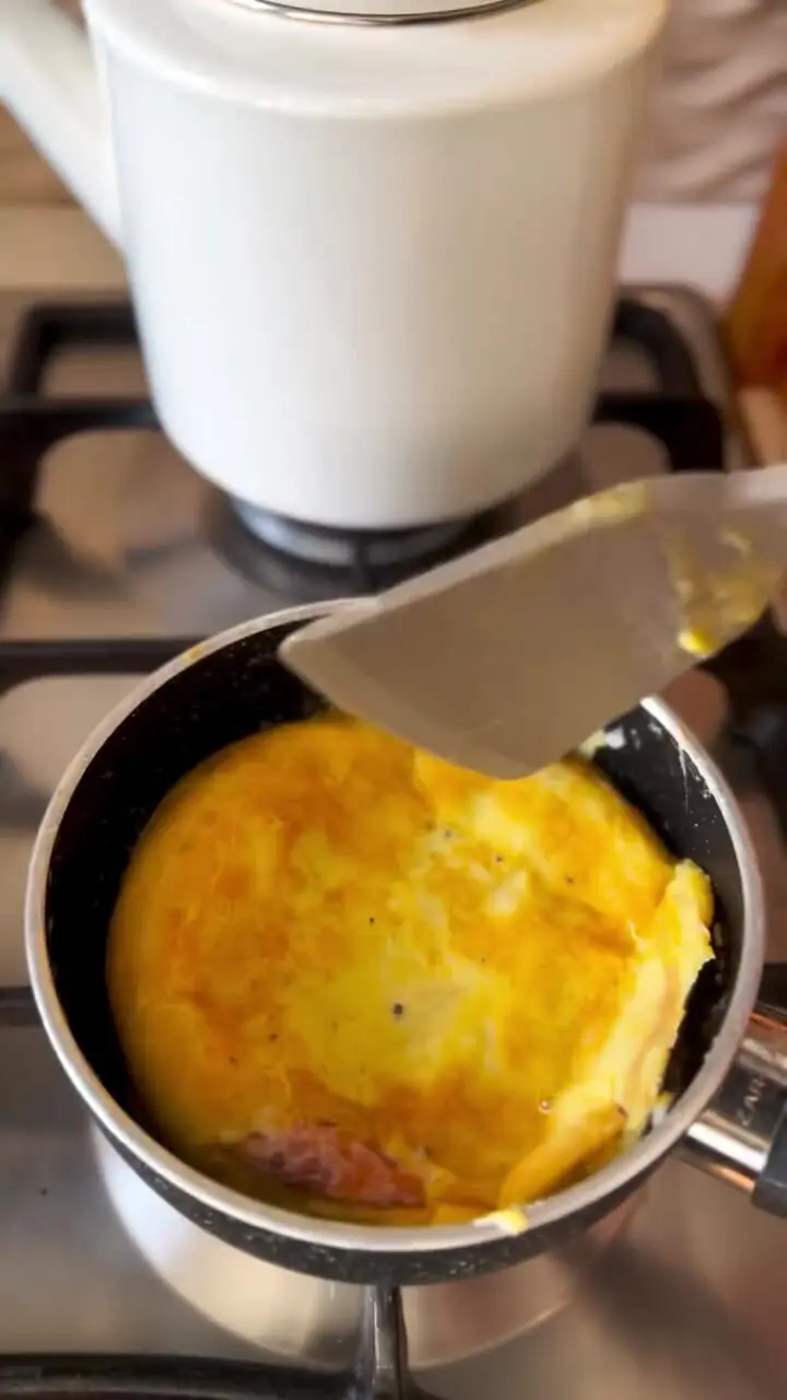 طرز تهیه یک صبحانه خاص و جذاب برای عزیزان تان + فیلم