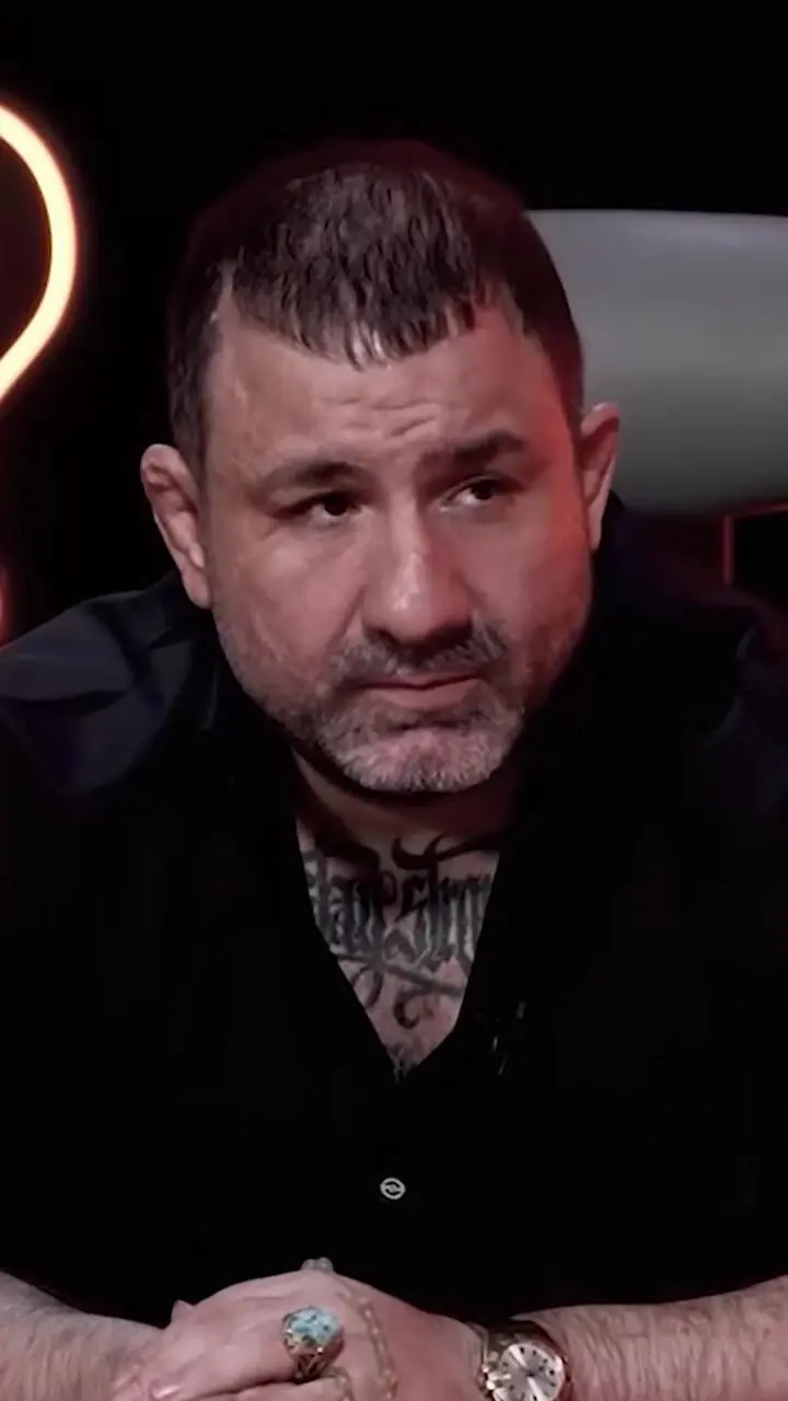 فیلم / هانی کرده به مجید واشقانی:  الان اونجا شورت صورتی برای مردها مد شده نه .../ من لاتم با اوباش فرق می کنم .../ ضعیف کشی نمیکنم ....