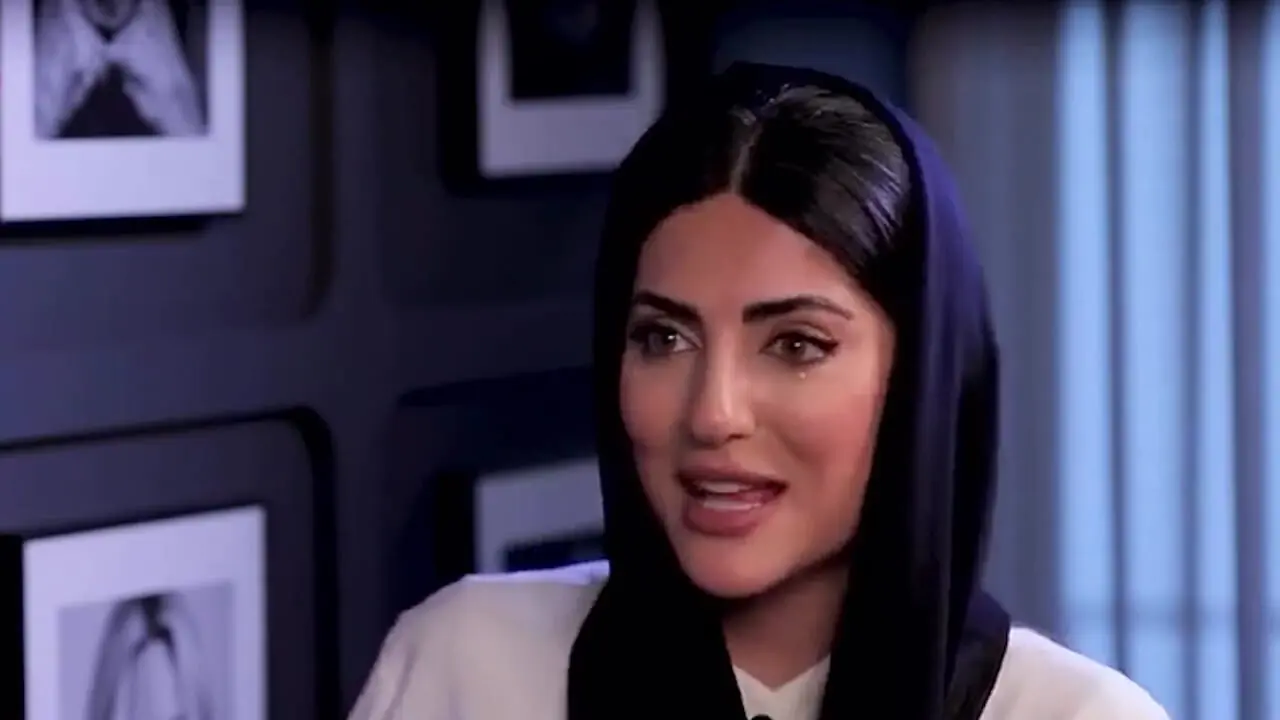 فیلم / اشک‌های هلیا امامی : زندگی تلخی داشتم خیلی .../ نتونستم در زمانش ازدواج کنم  چون ... بدترین روزم ...  نمی تونستم به هیچکی بگم حتی به مامانم ... بابام در اوج  قبراقی  یهو  نصف بدنش...