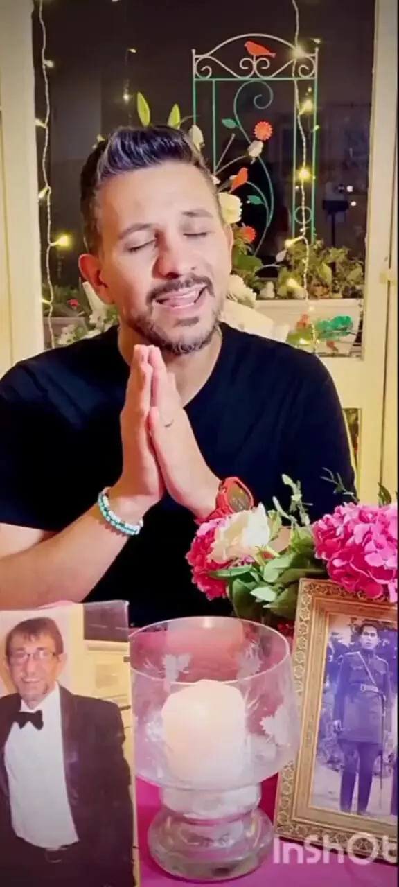 فیلم ضجه های بی امان و جگرسوز کامیار خواننده در مراسم فوت پدرش / چیدمان میز عزای باشکوه و آخرین تصویر از پدرش 