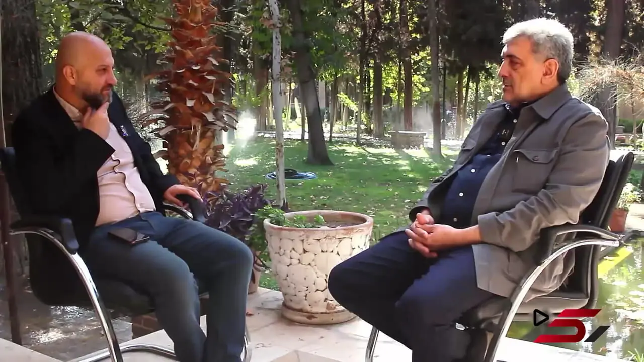 پیروز حناچی : رفتنم به مسجد ارگ سیاسی نبود؛ رفتم لولای در را درست کنم تا دوباره مردم زیر دست‌وپا جان ندهند! + فیلم